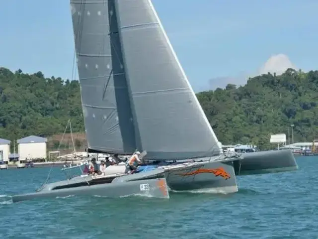 Custom Bat Kare 42 Trimaran