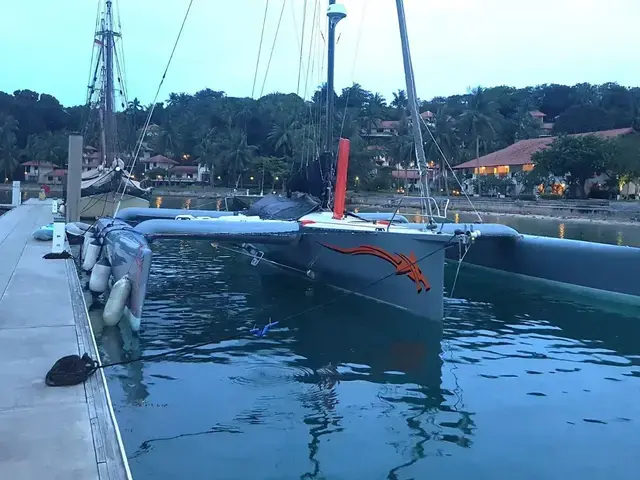 Custom Bat Kare 42 Trimaran