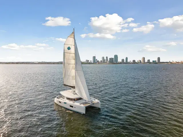 Lagoon 42