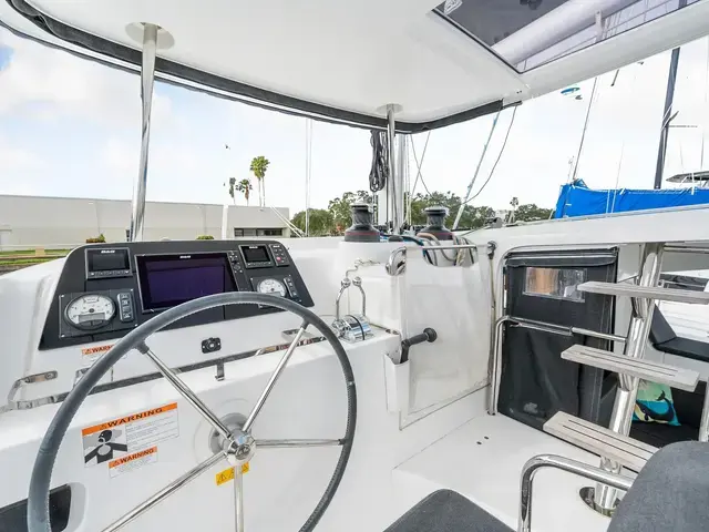 Lagoon 42