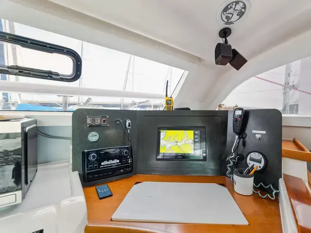 Catana 42 OWNERS VERSION