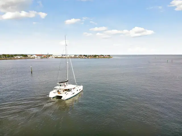 Lagoon 42