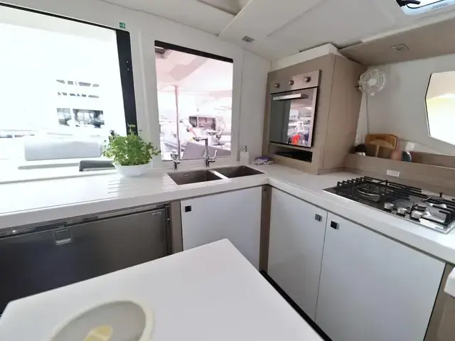 Fountaine Pajot Saona 47