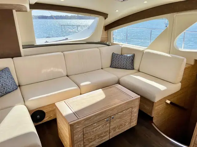 Xquisite Yachts X5