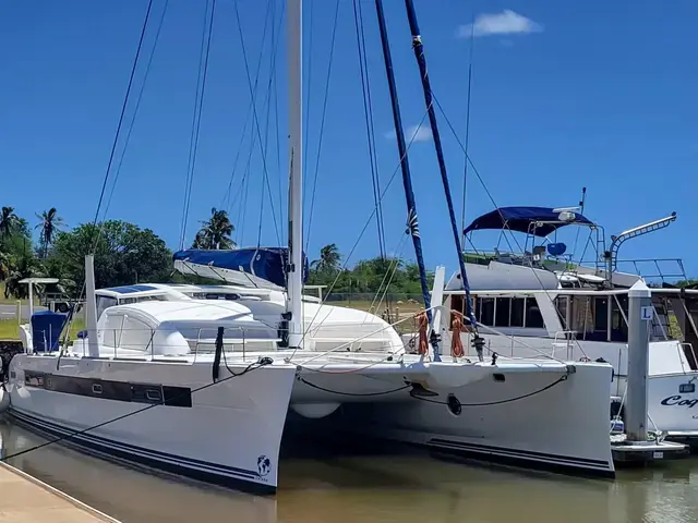 Catana 65