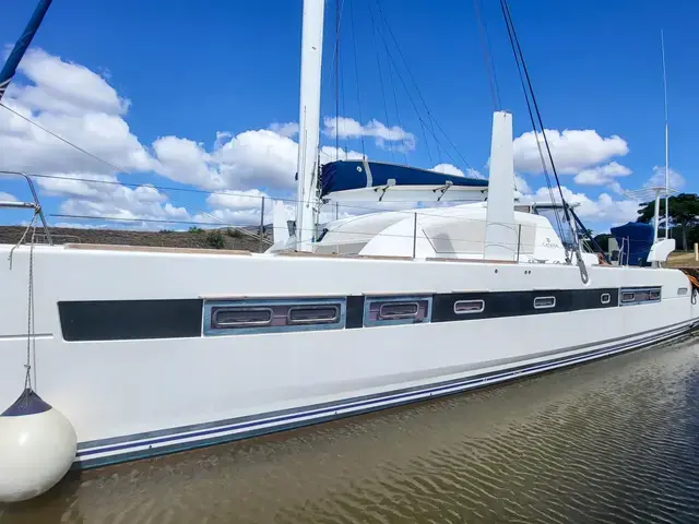 Catana 65