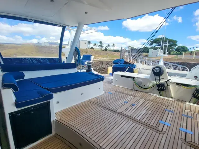 Catana 65