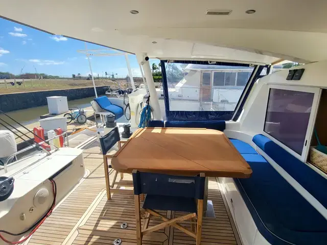 Catana 65