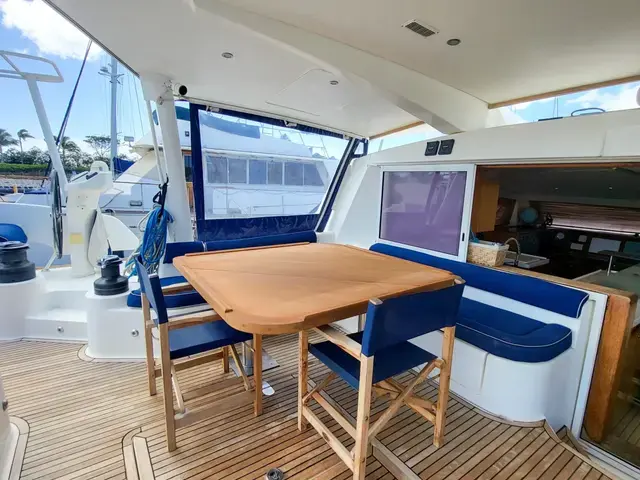 Catana 65