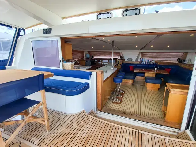 Catana 65