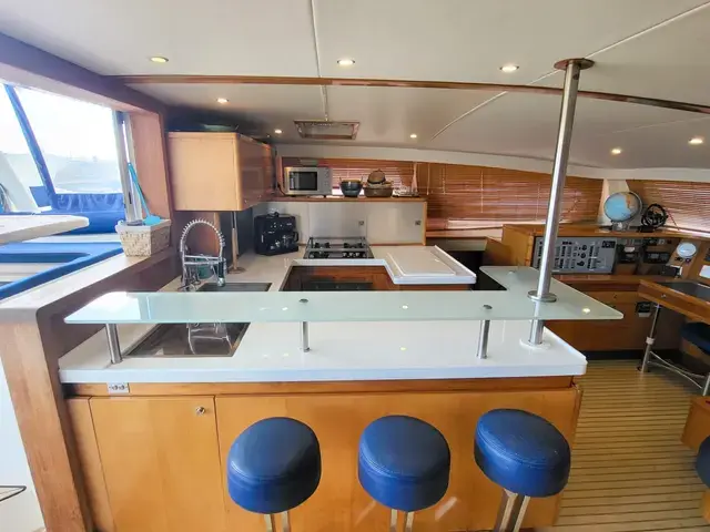 Catana 65