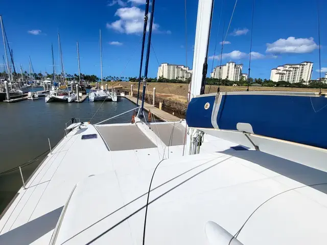 Catana 65