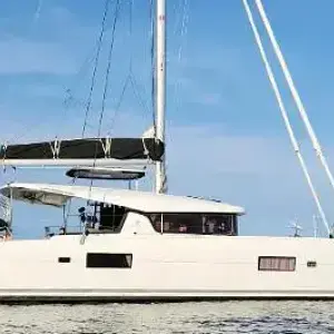 2018 Lagoon 42 Catamaran