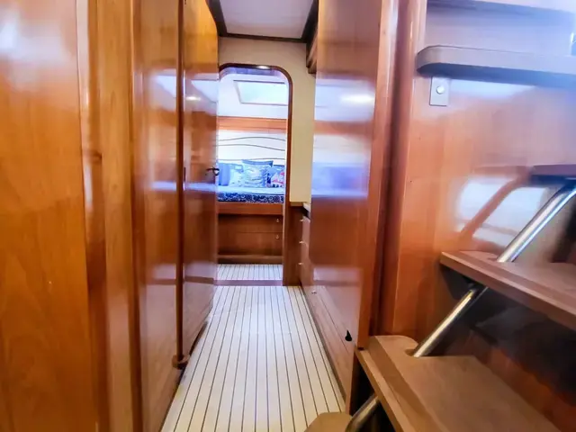 Catana 65