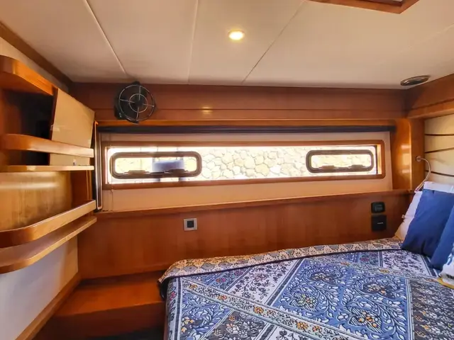 Catana 65