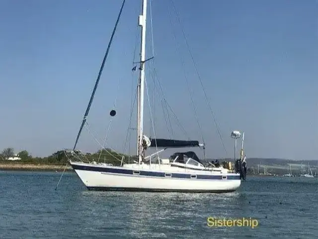 Hallberg-Rassy 352