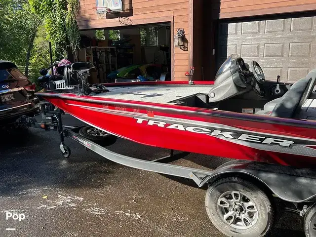 Tracker Boats Pro Team 195TXW