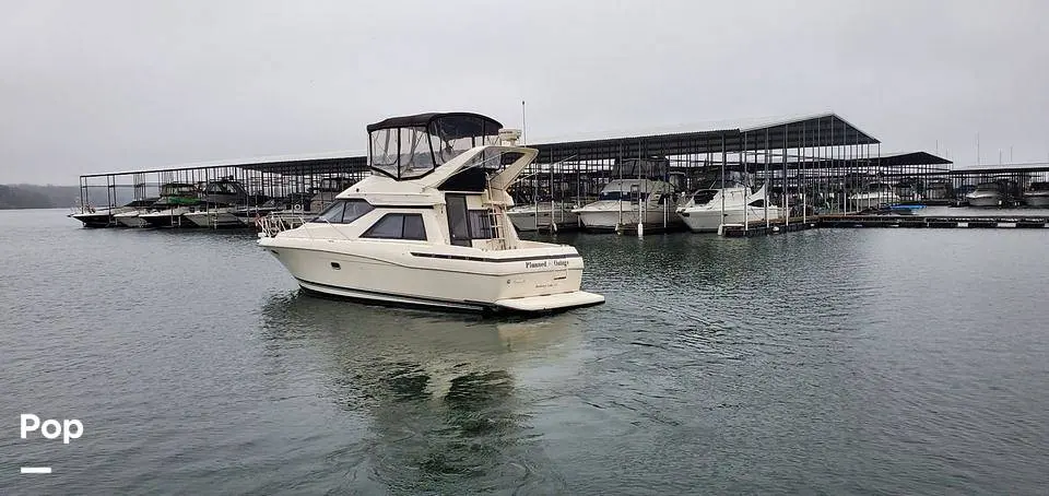 1997 Bayliner avanti 3488 command bridge