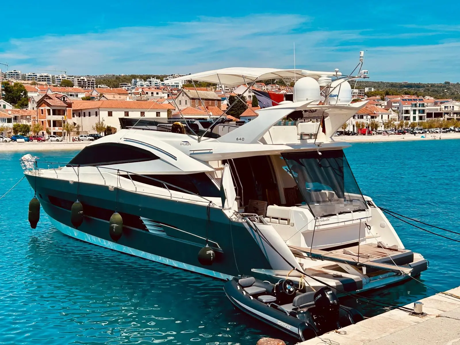 2009 Galeon 640