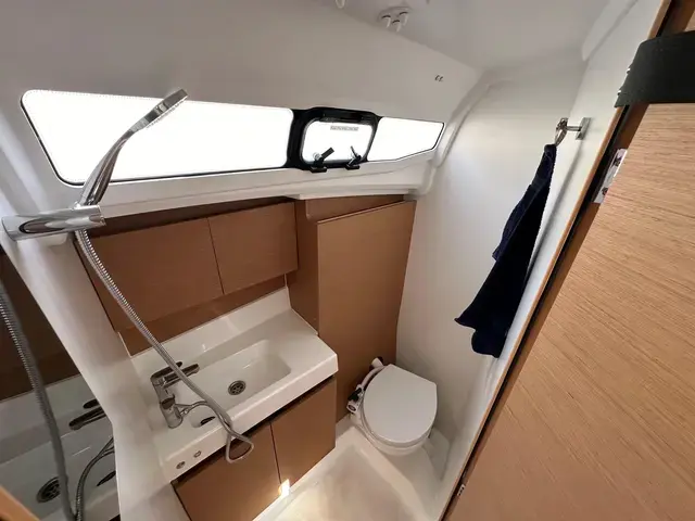 Jeanneau Sun Odyssey 380