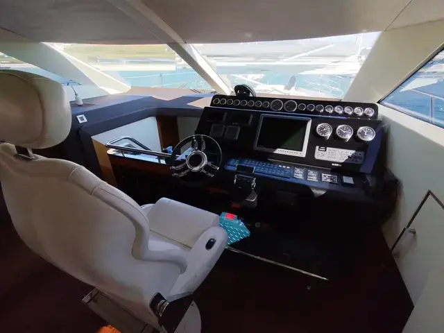 Galeon 640 Fly