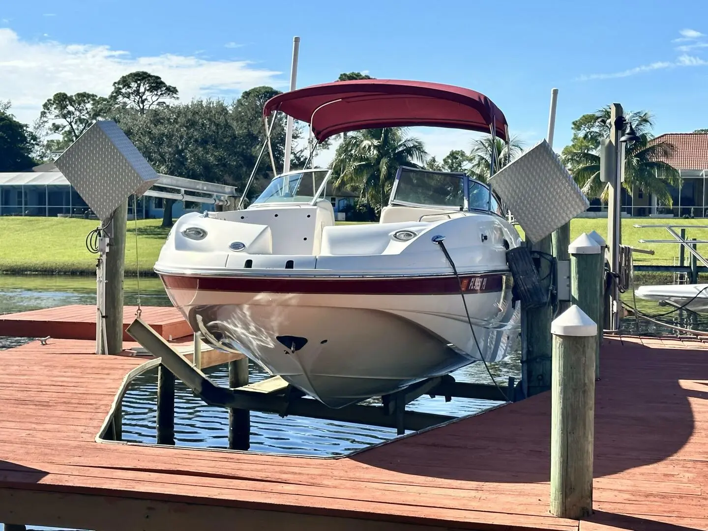 2004 Chaparral 250 signature