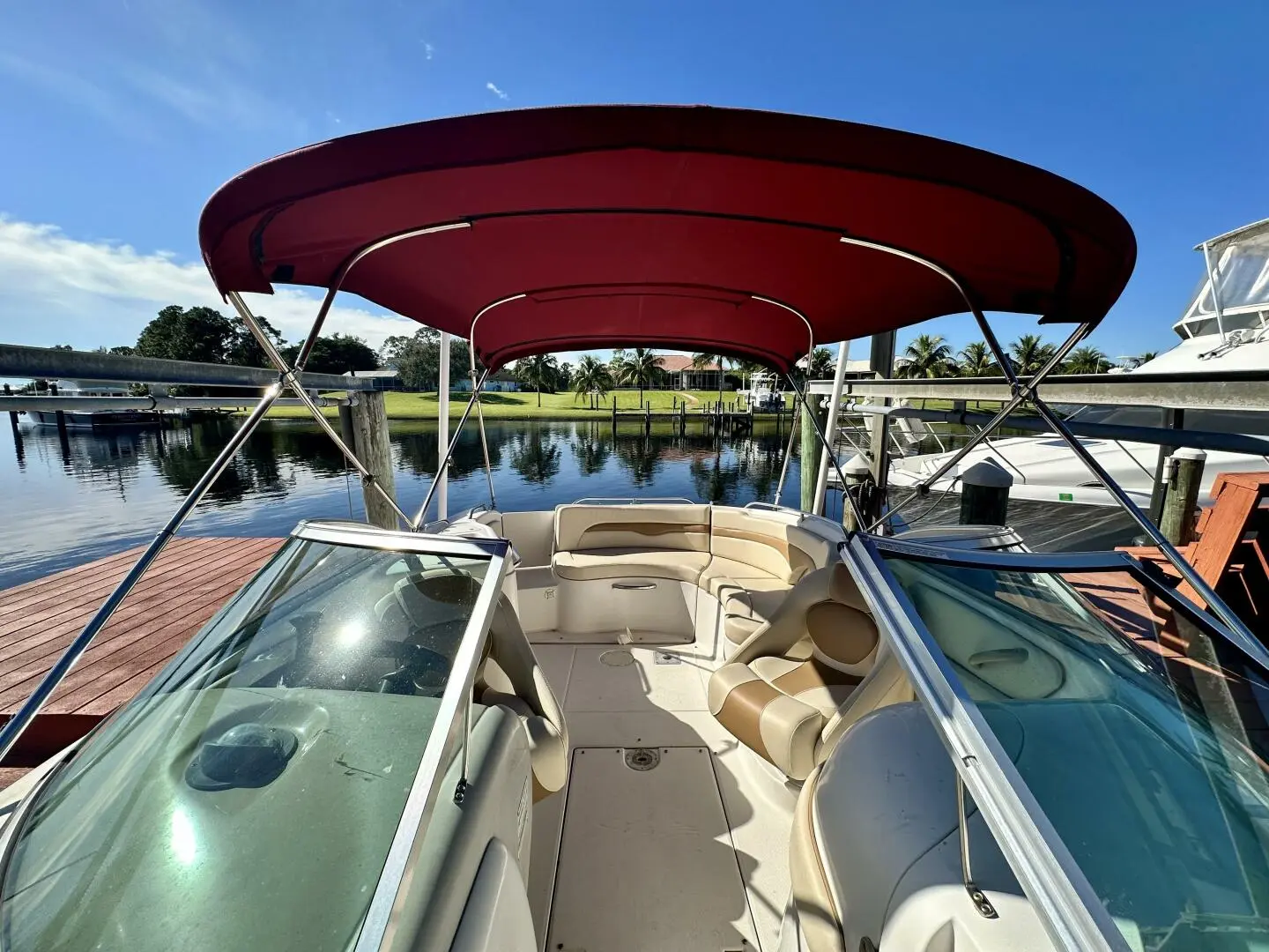 2004 Chaparral 250 signature