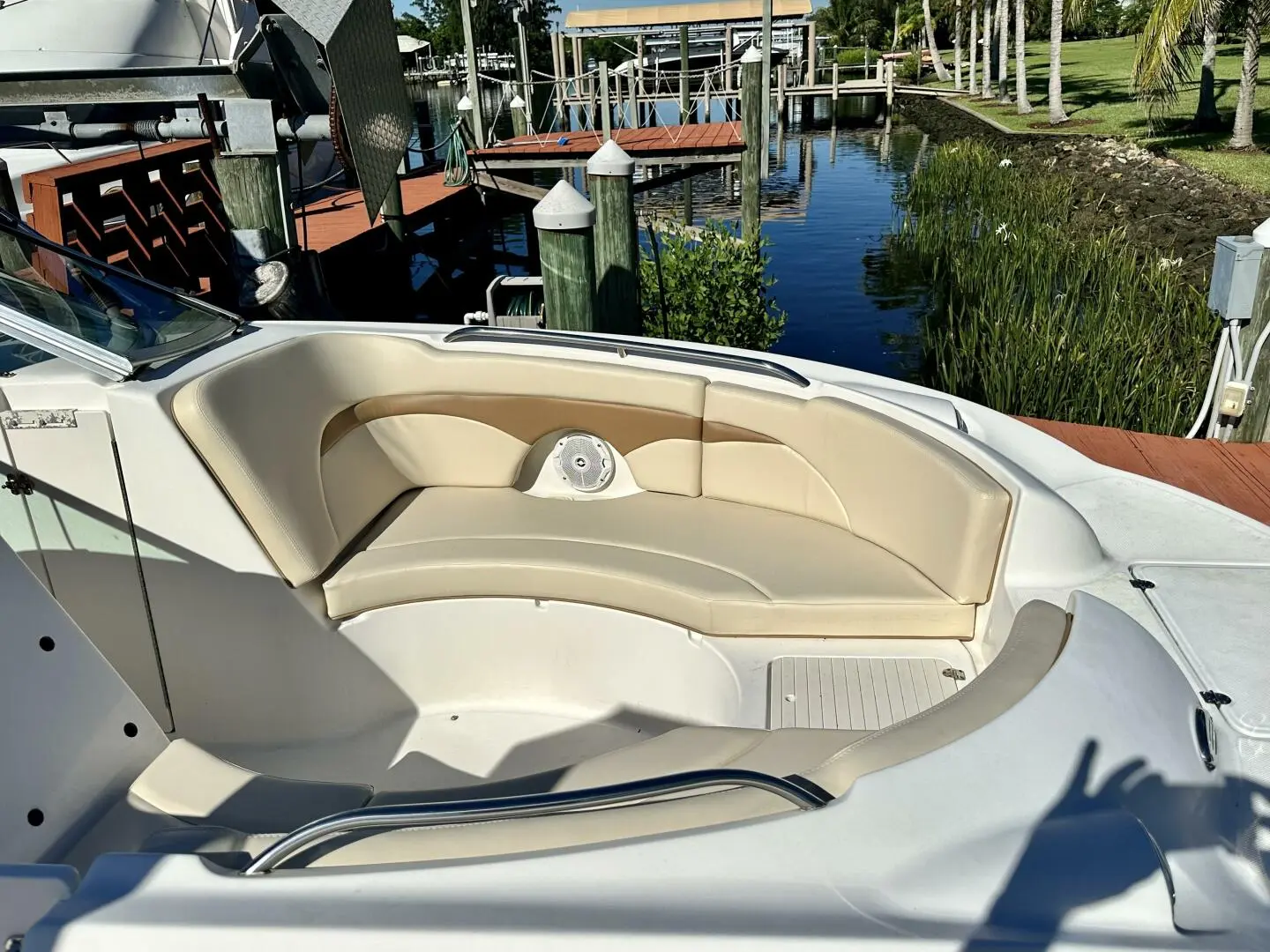 2004 Chaparral 250 signature