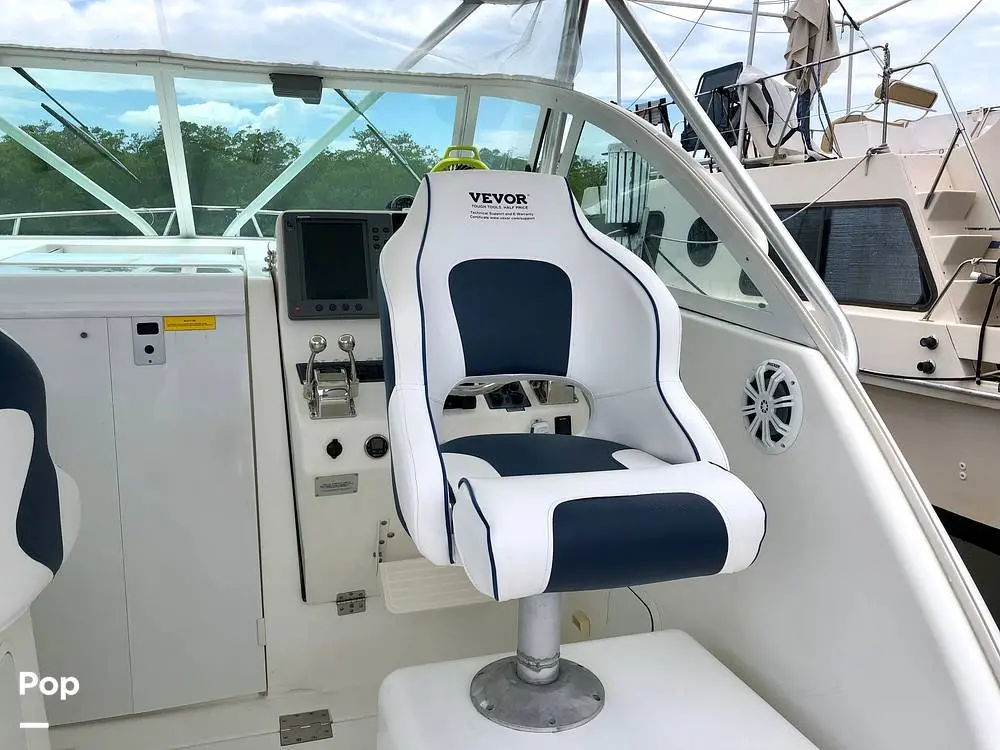 2005 Rampage 30 offshore express