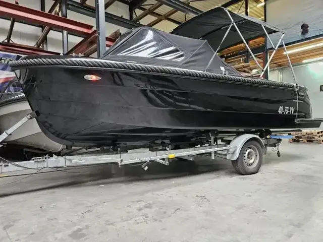 Topcraft 605 Tender