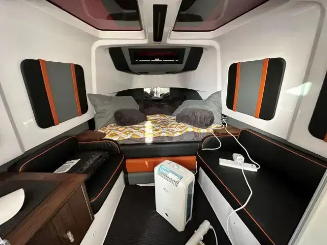 Axopar 37 XC Cross Cabin Brabus Line