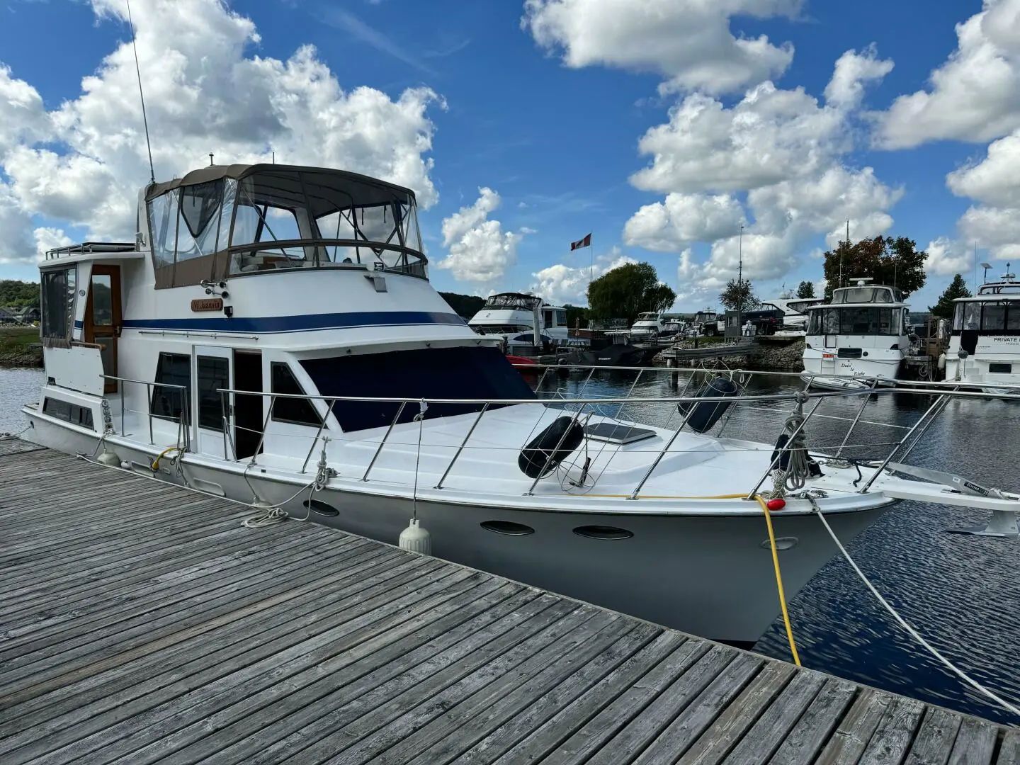 1987 Marine Trader 47 tradewinds cockpit motor yacht