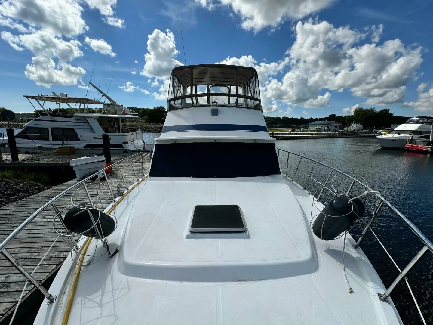 1987 Marine Trader 47 tradewinds cockpit motor yacht