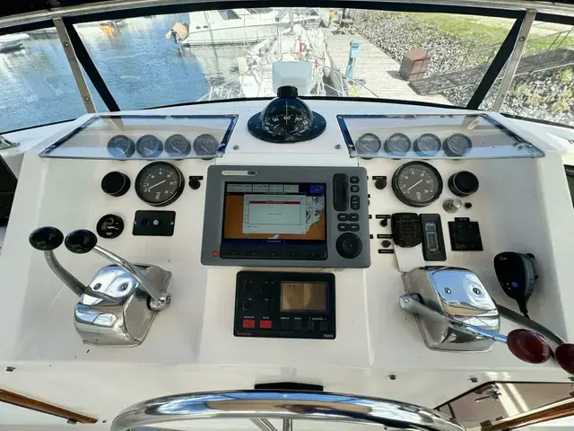 Trader 47 Tradewinds Cockpit Motor Yacht