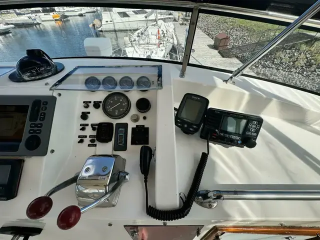 Trader 47 Tradewinds Cockpit Motor Yacht