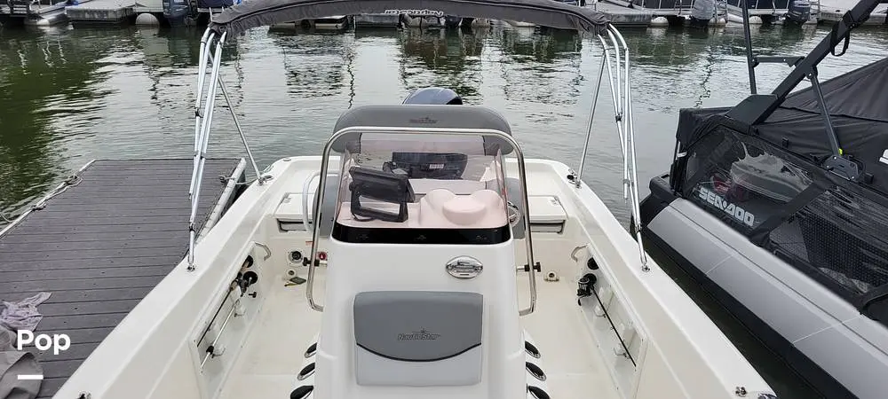 2022 Nauticstar 211 hybrid