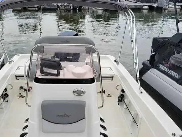 NauticStar Boats 211 Hybrid