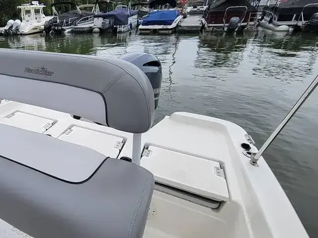 NauticStar Boats 211 Hybrid