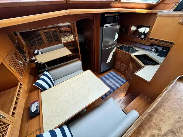 Trader 47 Tradewinds Cockpit Motor Yacht