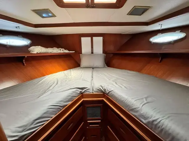 Trader 47 Tradewinds Cockpit Motor Yacht