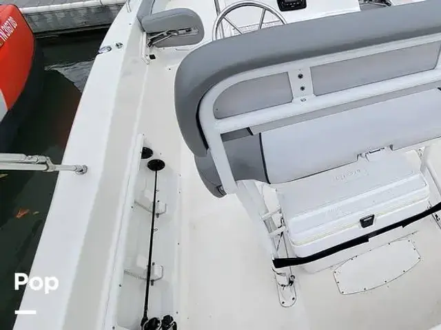 NauticStar Boats 211 Hybrid