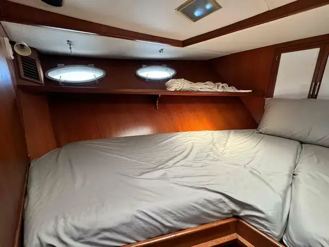 Trader 47 Tradewinds Cockpit Motor Yacht