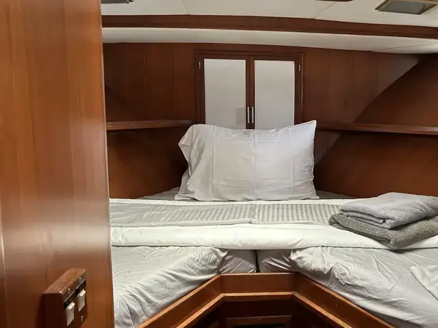 Trader 47 Tradewinds Cockpit Motor Yacht