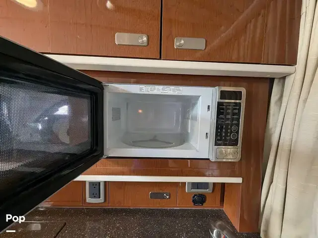 Sea Ray Sundancer 330