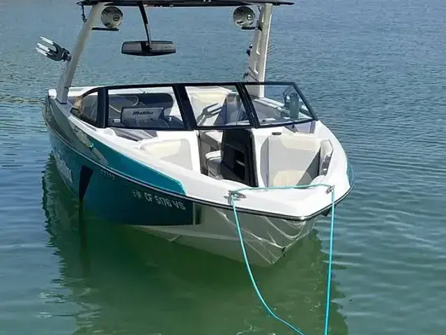 Malibu Wakesetter 22 LSV