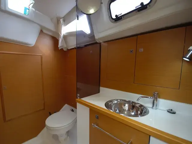 Jeanneau Sun Odyssey 379