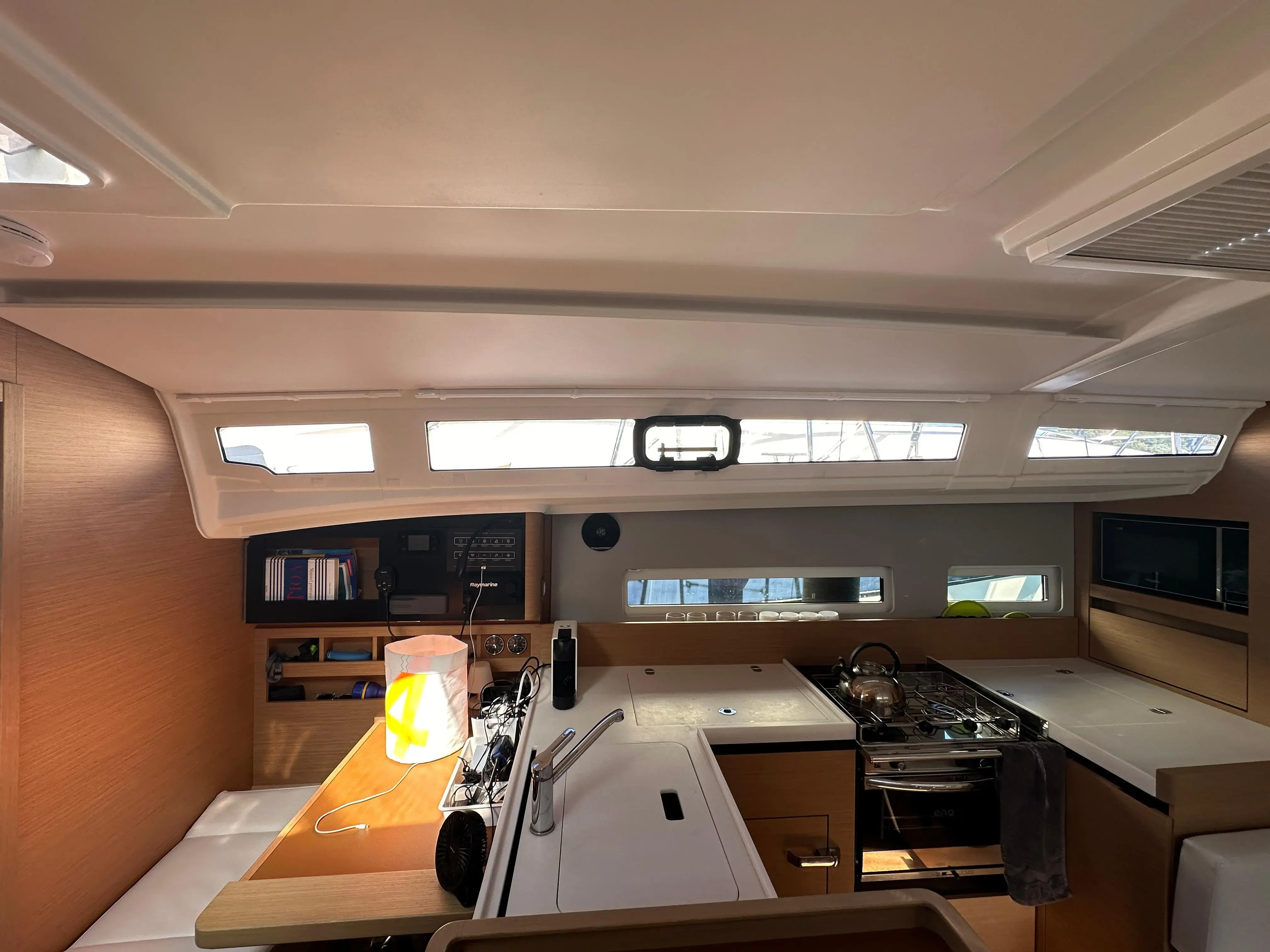 2021 Jeanneau sun odyssey 410