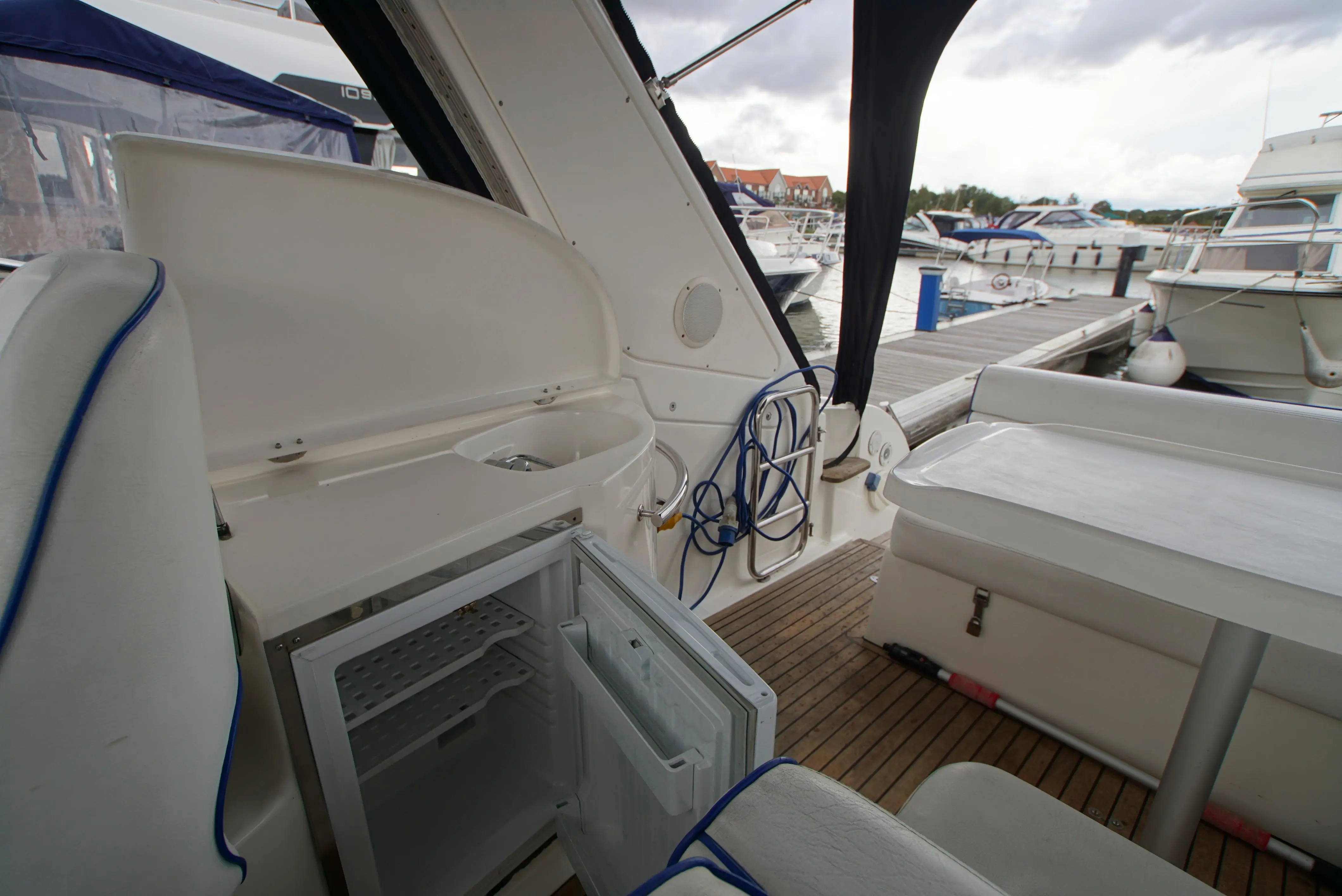 2006 Bavaria 29 sport