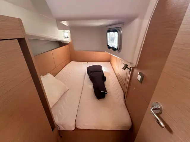 Jeanneau Sun Odyssey 410