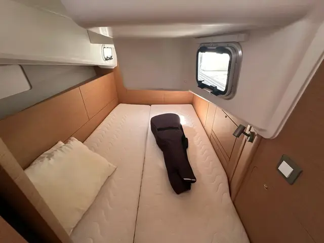 Jeanneau Sun Odyssey 410